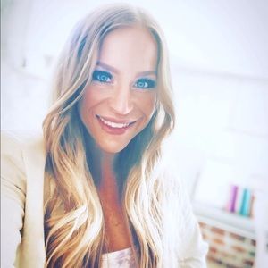 Meet your Posher, Ivy